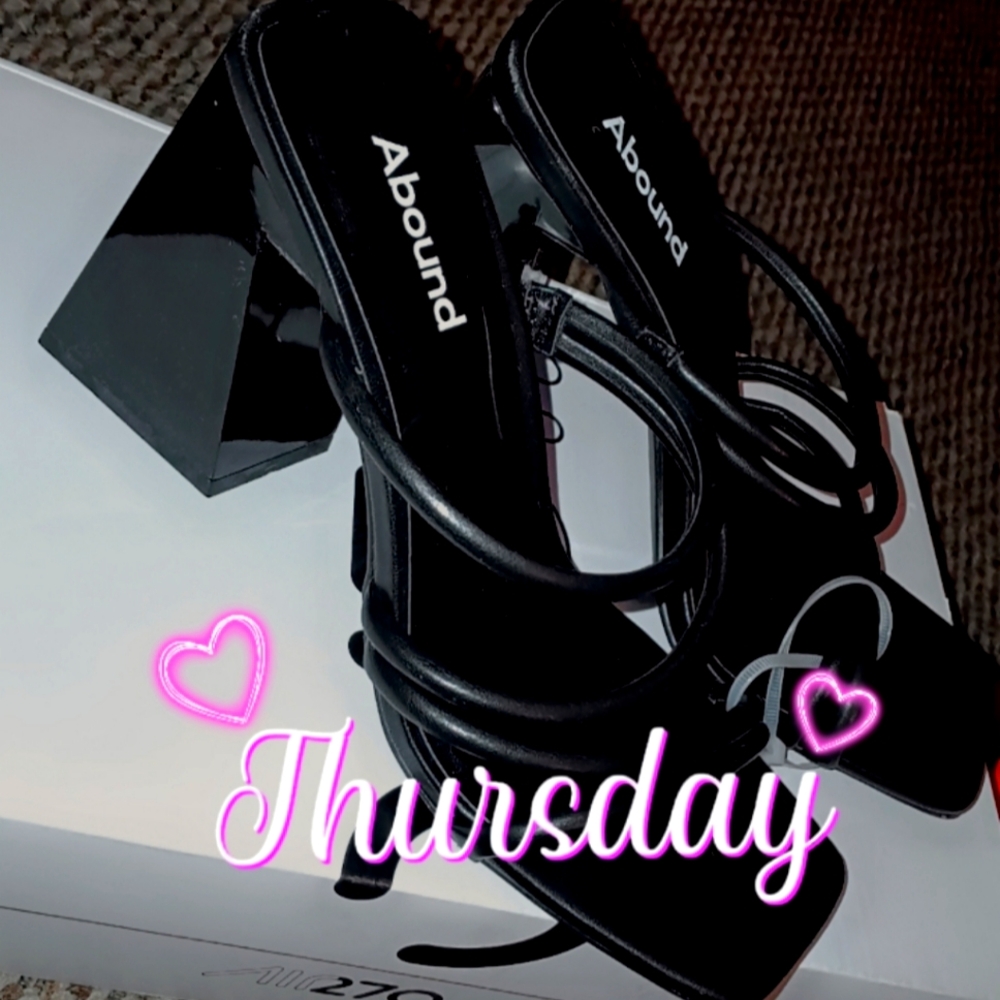 Womans abound strap heel